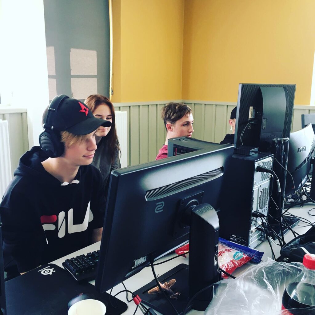 9786BD20-5540-4205-A3E0-6061CE11FF91 (1)